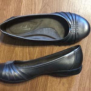 Supportive Flats. Natural Soul.